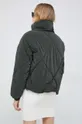 Куртка Vero Moda  Основной материал: 100% Полиэстер Подкладка: 100% Полиэстер Наполнитель: 100% Переработанный полиэстер