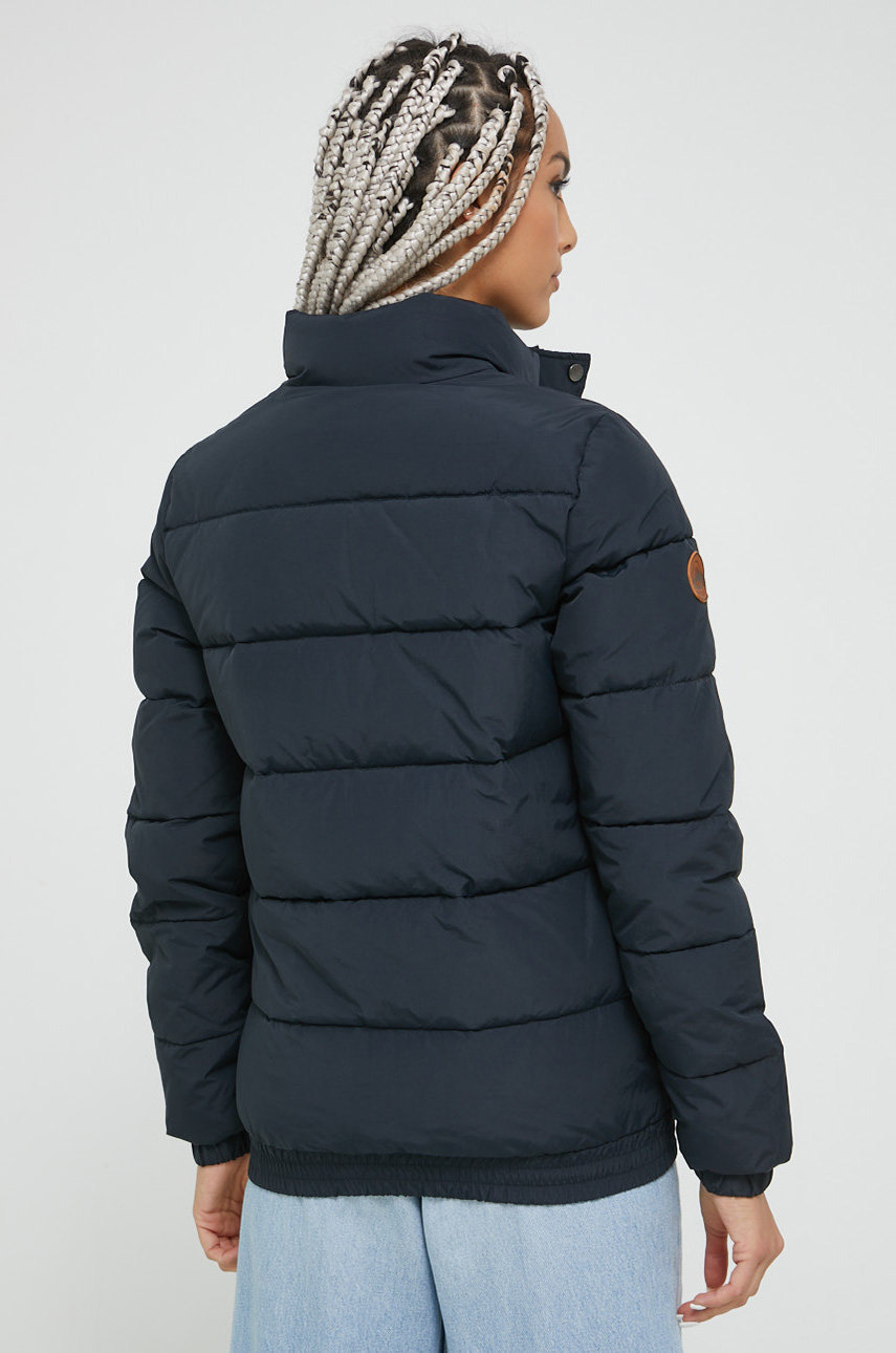 Bunda Superdry  Hlavní materiál: 71% Polyamid, 29% Bavlna Podšívka: 100% Polyester Výplň: 100% Polyester
