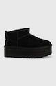 UGG cizme de zăpadă din piele întoarsă W Classic Ultra Mini Platform izolat negru 1135092.BLK