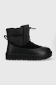 Snežke UGG W Classic Maxi Toggle 1130670.BLK