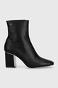 Gležnarji Dkny Cavale Imitacija zrnatega usnja črna K3214434