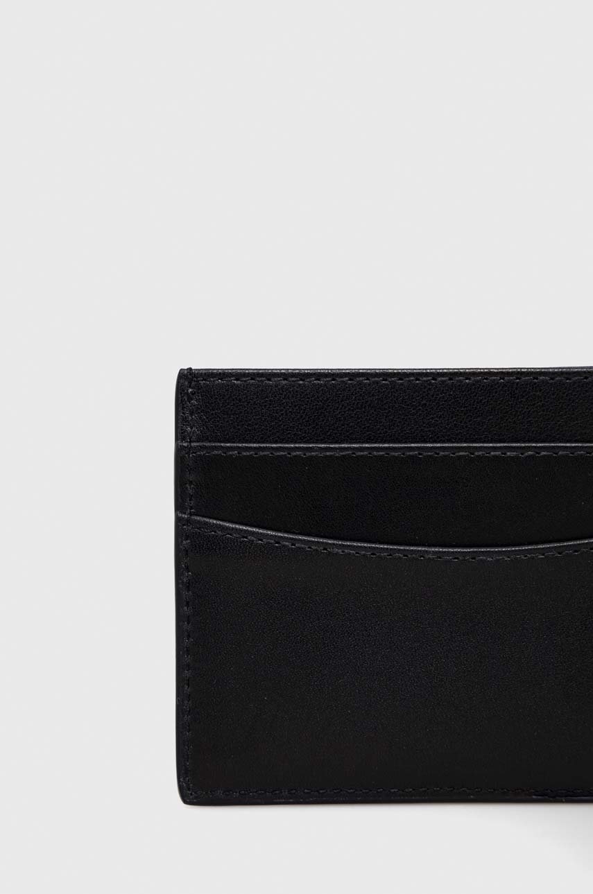 Abercrombie & Fitch carcasa din piele  Materialul de baza: 100% Piele naturala Captuseala: 100% Bumbac