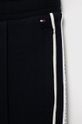 Tommy Hilfiger spodnie dresowe dziecięce Materiał zasadniczy: 69 % Bawełna, 22 % Poliester, 9 % Elastan, Inne materiały: 100 % Poliester