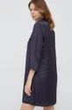 Šaty Sisley  Základná látka: 100% Polyester Podšívka: 95% Polyester, 5% Elastan
