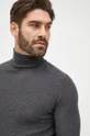 szary Trussardi sweter wełniany