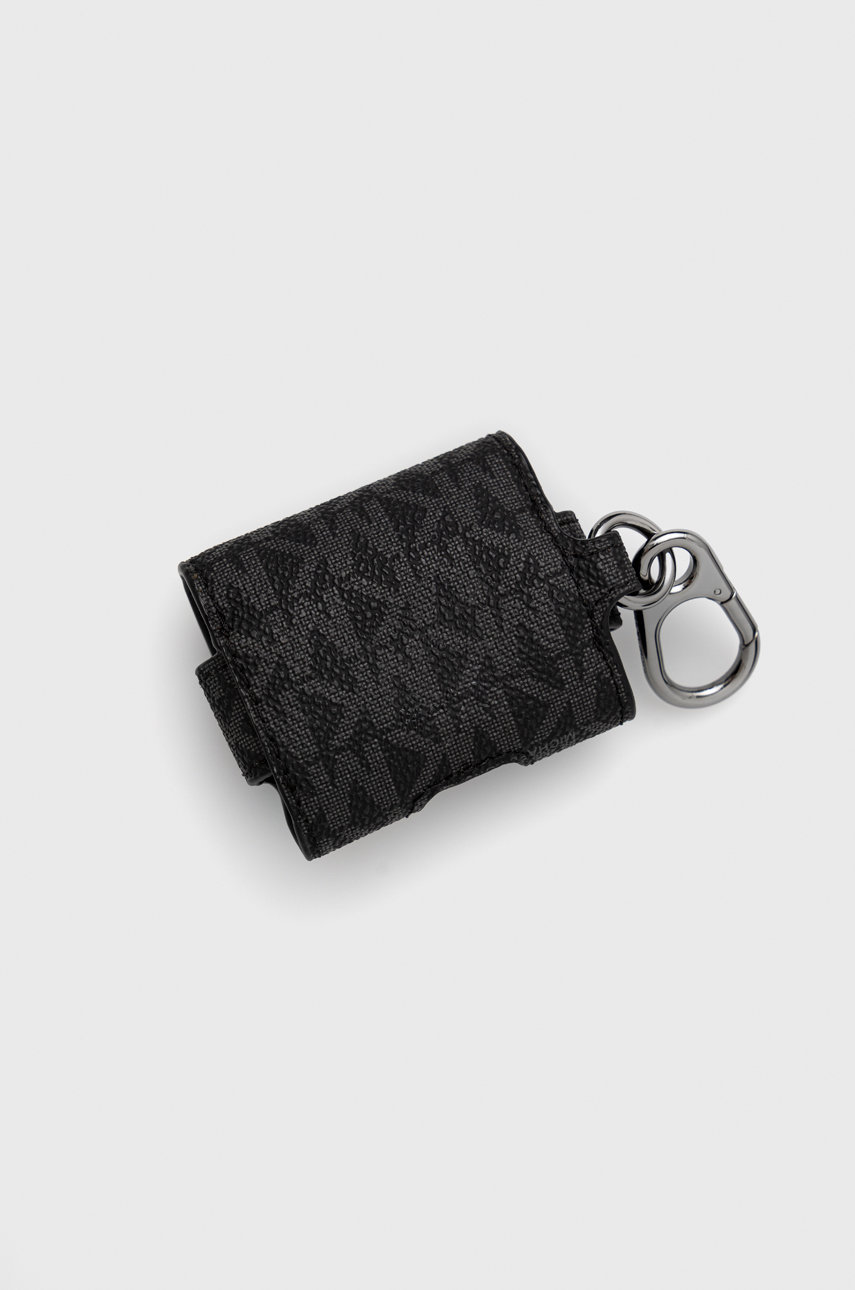 Cestovní sada - kosmetická taštička, páska na oči a kroužek na klíče Michael Kors <p> 89% PVC, 9% Polyester, 2% Polyuretan</p>