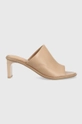 бежевий Шкіряні шльопанці Calvin Klein CURVED STILETTO MULE Жіночий