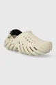 Crocs klapki Echo Clog beżowy