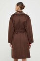 Abbigliamento Guess cappotto W3BL18.WFQT0 marrone