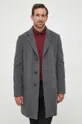 Vlnený kabát BOSS sivá