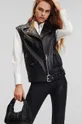 Usnjena biker jakna Karl Lagerfeld  Glavni material: 100 % Jagnječje usnje Podloga: 53 % Acetat, 47 % Viskoza