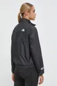 Vjetrovka The North Face Mountain Athletics 100% Poliester