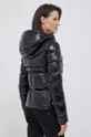 Pernata jakna Colmar  Temeljni materijal: 100% Poliamid Ispuna: 90% Pačje paperje, 10% Perje Postava kapuljače: 100% Poliester
