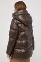 Пуховая куртка Hetrego Основной материал: 100% Нейлон Подкладка: 100% Нейлон Наполнитель: 90% Пух, 10% Перья
