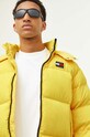 Tommy Jeans kurtka puchowa żółty DM0DM15445