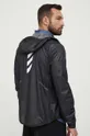 Kišna jakna adidas TERREX Agravic  Temeljni materijal: 100% Poliamid Pokrivanje: 100% Poliuretan