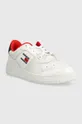 Δερμάτινα αθλητικά παπούτσια Tommy Jeans TJW RETRO BASKET GLOSSY λευκό