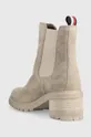 Tommy Hilfiger magasszárú cipő velúrból ESSENTIAL MIDHEEL SUEDE BOOTIE Szár: szarvasbőr Belseje: textil,  természetes bőr Talp: szintetikus anyag