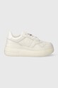 Tommy Jeans sneakersy skórzane TJW RETRO BASKET FLATFORM CHARM syntetyczny biały EN0EN02245