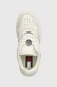 biały Tommy Jeans sneakersy skórzane TJW RETRO BASKET FLATFORM CHARM