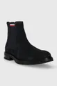 Tommy Hilfiger magasszárú cipő velúrból CORPOARTE SUEDE CHELSEA sötétkék