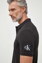 Памучна тениска с яка Calvin Klein Jeans черен J30J323394