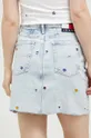 Rifľová sukňa Tommy Jeans  98 % Recyklovaná bavlna, 2 % Elastan