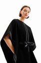 Дрехи Пончо Desigual 23WAIA03 черен