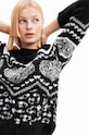 Ρούχα Πουλόβερ Desigual 23WWJF56 μαύρο