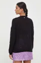 Шерстяной свитер Pinko Основной материал: 40% Альпака, 35% Полиамид, 25% Шерсть Вставки: 100% Полиэстер