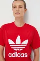 красный Хлопковая футболка adidas Originals