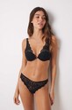 Odzież women'secret stringi FEMININE LACE 8440028 czarny