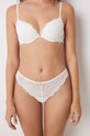 women'secret stringi FEMININE LACE koronka biały 8440030