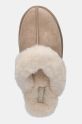 UGG kapcie zamszowe Scuffette II beżowy 1106872.SAN