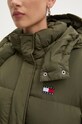 Péřová bunda Tommy Jeans DW0DW18860 zelená