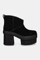 Nízké kozačky UGG New Heights Platform Mini 1157910.BLK černá AW24