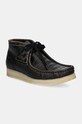 Δερμάτινα κλειστά παπούτσια Clarks Originals Wallabee Boot φλατ μαύρο 26179161