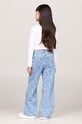 Dětské rifle Tommy Hilfiger MABEL FLOWER DENIM KG0KG08016.9BYH.128.176