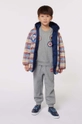 Dječji donji dio trenirke Kenzo Kids s elastinom siva K60793.