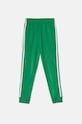 Chłopiec adidas Originals spodnie dresowe dziecięce SST TRACK PANTS IY7461 zielony