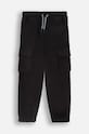 Детски памучен спортен панталон Coccodrillo ZC4119101WBK черен AW24