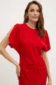 piros Victoria Beckham ruha