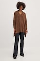 Vlněné pončo United Colors of Benetton 103MDU004 hnědá AW24