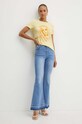 Хлопковая футболка Guess SUPERMODEL W4YI55.K9RM1 жёлтый AW24
