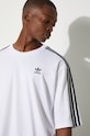 Βαμβακερό μπλουζάκι adidas Originals Adicolor Oversized Tee IZ2474 λευκό