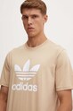 Хлопковая футболка adidas Originals бежевый IZ2351