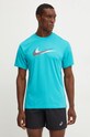 Sportovní triko Nike Stacked Swoosh potisk tyrkysová NESSE512
