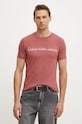Odzież Calvin Klein Jeans t-shirt bawełniany J30J325676 bordowy
