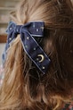 Konges Sløjd spinka do włosów VELVET BOW PEARLY HAIR CLIP KS104031.9BYA granatowy