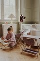 Dziewczynka Konges Sløjd bujak dla lalek DOLL BOUNCER KS104279.9BYA beżowy